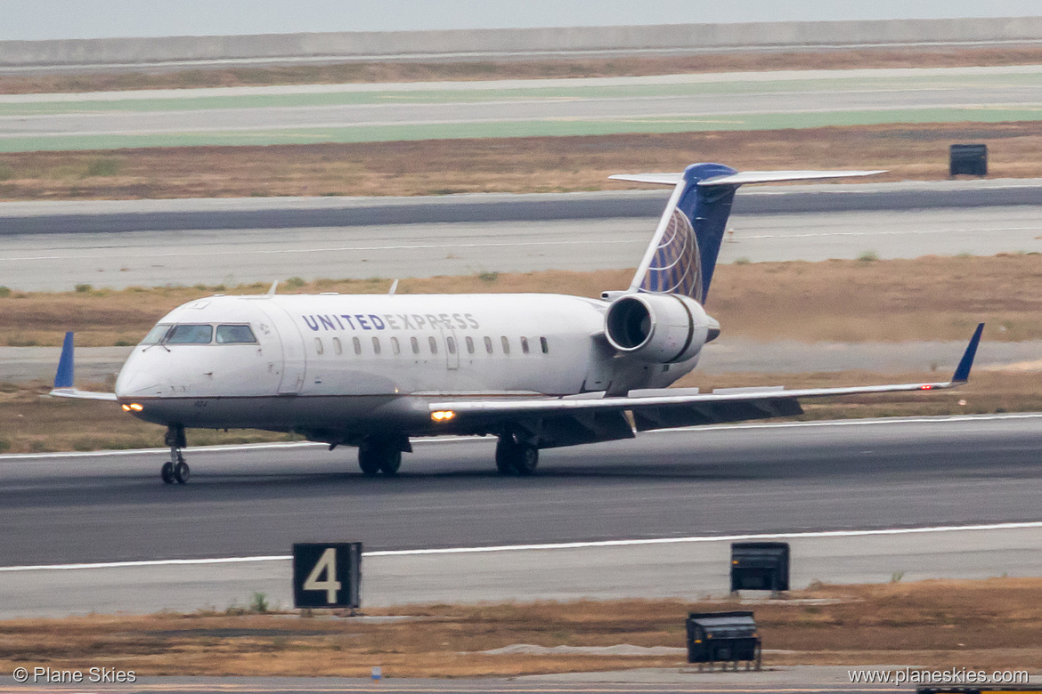 SkyWest Airlines Canadair CRJ-200 N924SW at San Francisco International Airport (KSFO/SFO)