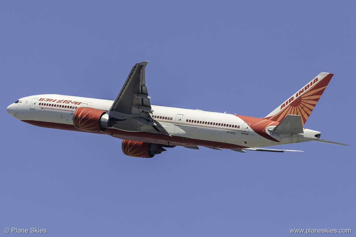 Air India Boeing 777-200LR VT-ALG at San Francisco International Airport (KSFO/SFO) Air India Boeing 777-200LR VT-ALG at San Francisco International Airport (KSFO/SFO)