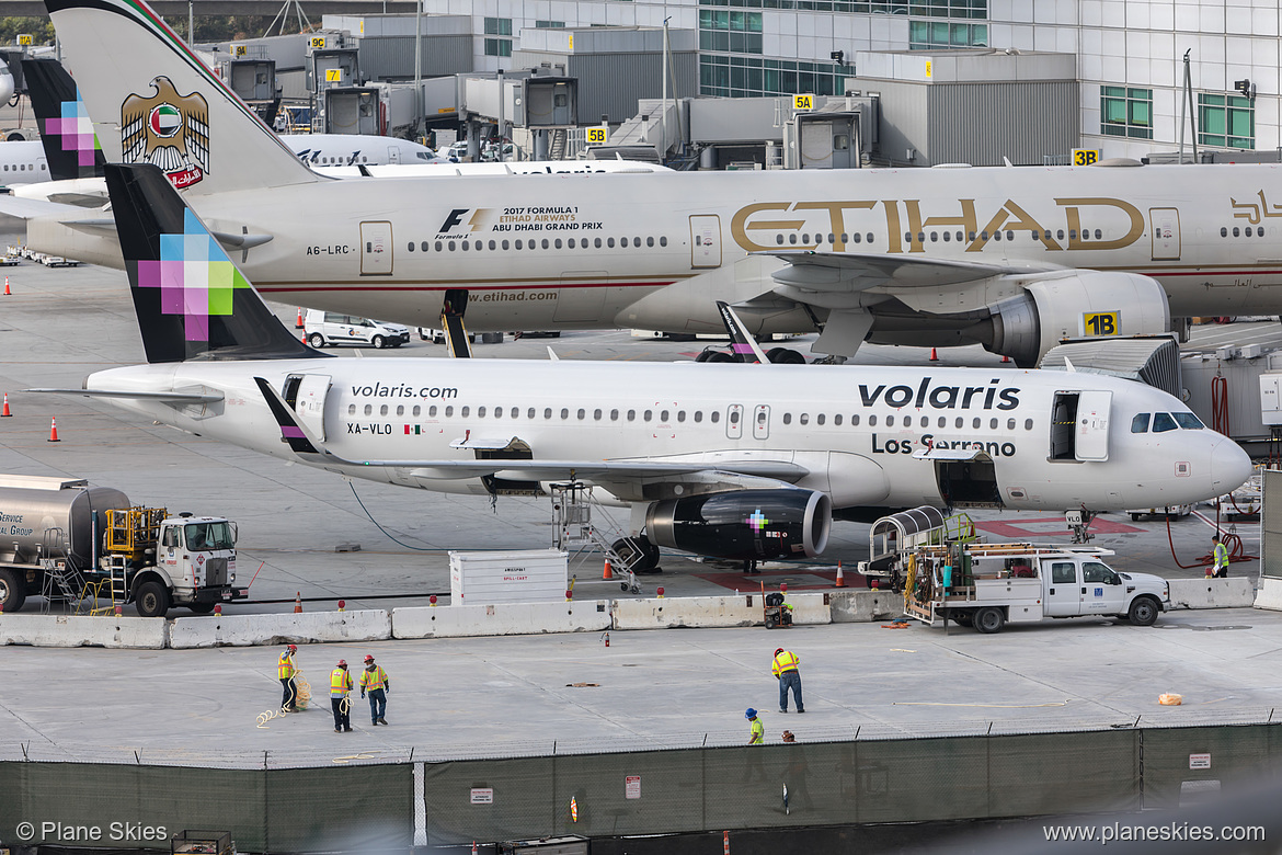 Volaris Airbus A320-200 XA-VLO at San Francisco International Airport (KSFO/SFO)