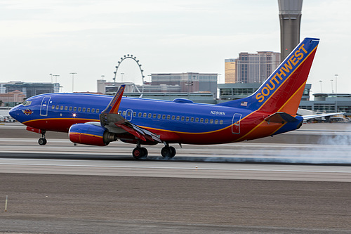 Southwest Airlines Boeing 737-700 N281WN at McCarran International Airport (KLAS/LAS)