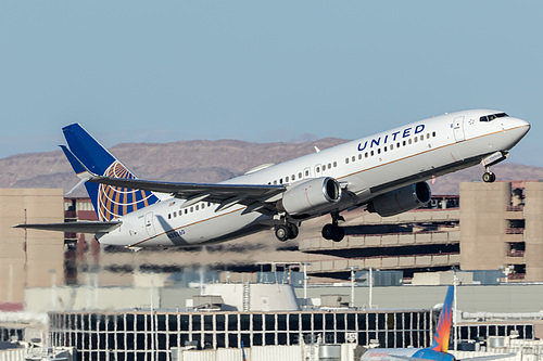 United Airlines Boeing 737-800 N35260 at McCarran International Airport (KLAS/LAS)