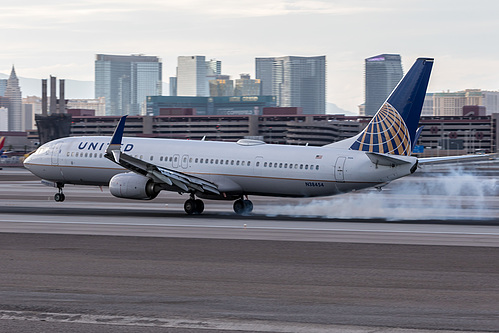 United Airlines Boeing 737-900ER N38454 at McCarran International Airport (KLAS/LAS) United Airlines Boeing 737-900ER N38454 at McCarran International Airport (KLAS/LAS)