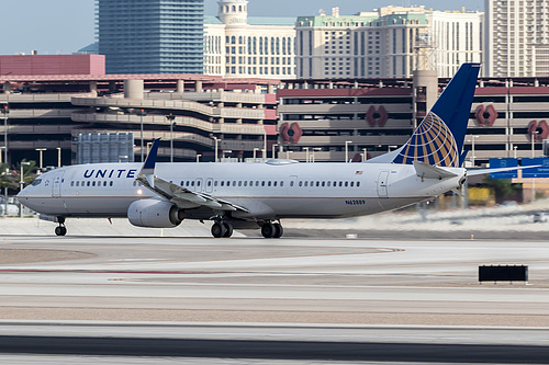 United Airlines Boeing 737-900ER N62889 at McCarran International Airport (KLAS/LAS)