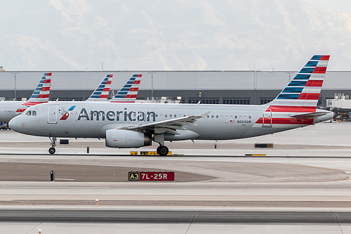 American Airlines Airbus A320-200 N664AW at McCarran International Airport (KLAS/LAS) American Airlines Airbus A320-200 N664AW at McCarran International Airport (KLAS/LAS)