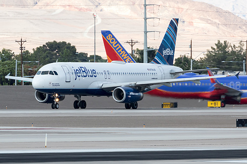JetBlue Airways Airbus A320-200 N784JB at McCarran International Airport (KLAS/LAS)