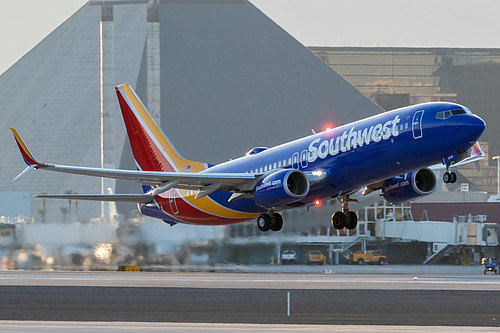 Southwest Airlines Boeing 737-800 N8538V at McCarran International Airport (KLAS/LAS)