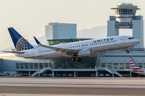 United Airlines Boeing 737-800 N87513 at McCarran International Airport (KLAS/LAS) United Airlines Boeing 737-800 N87513 at McCarran International Airport (KLAS/LAS)