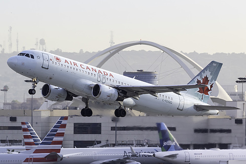 Air Canada Airbus A320-200 C-FDQQ at Los Angeles International Airport (KLAX/LAX)