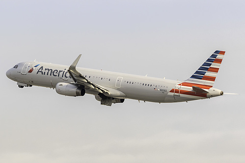 American Airlines Airbus A321-200 N120EE at Los Angeles International Airport (KLAX/LAX)