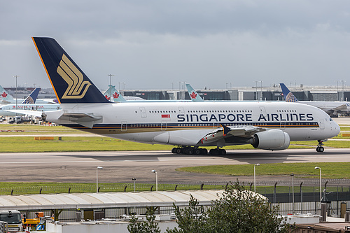 Singapore Airlines Airbus A380-800 9V-SKJ at London Heathrow Airport (EGLL/LHR) Singapore Airlines Airbus A380-800 9V-SKJ at London Heathrow Airport (EGLL/LHR)
