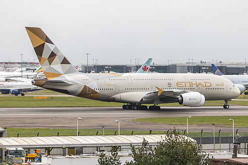 Etihad Airways Airbus A380-800 A6-APJ at London Heathrow Airport (EGLL/LHR) Etihad Airways Airbus A380-800 A6-APJ at London Heathrow Airport (EGLL/LHR)