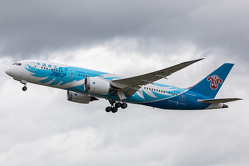 China Southern Airlines Boeing 787-8 B-2736 at London Heathrow Airport (EGLL/LHR)