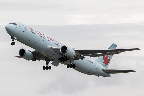 Air Canada Boeing 767-300ER C-FTCA at London Heathrow Airport (EGLL/LHR)
