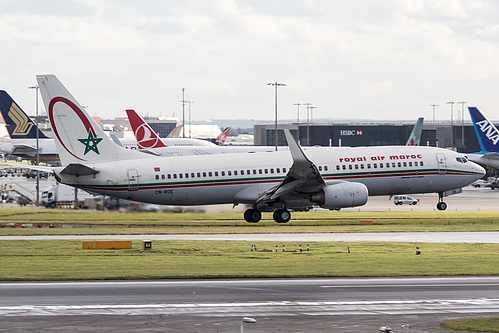 Royal Air Maroc Boeing 737-800 CN-ROE at London Heathrow Airport (EGLL/LHR)