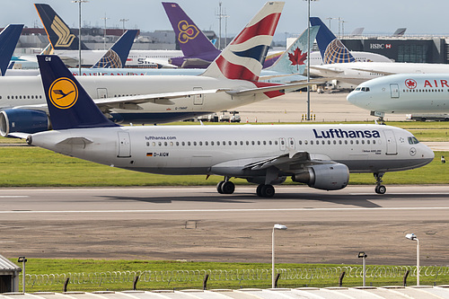 Lufthansa Airbus A320-200 D-AIQW at London Heathrow Airport (EGLL/LHR)