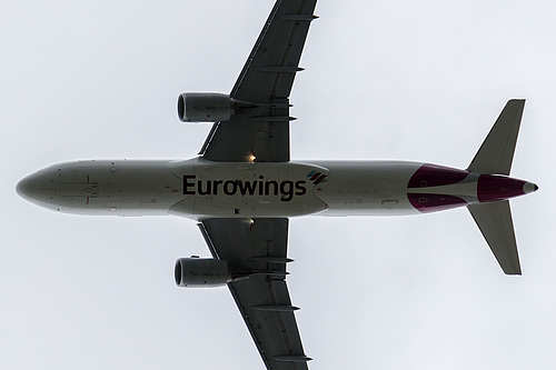 Eurowings Airbus A320-200 D-AIZT at London Heathrow Airport (EGLL/LHR)