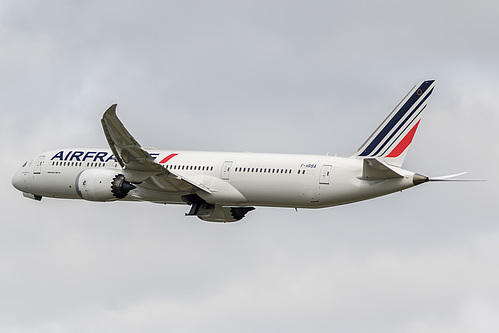 Air France Boeing 787-9 F-HRBA at London Heathrow Airport (EGLL/LHR) Air France Boeing 787-9 F-HRBA at London Heathrow Airport (EGLL/LHR)