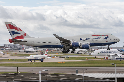 British Airways Boeing 747-400 G-BYGF at London Heathrow Airport (EGLL/LHR) British Airways Boeing 747-400 G-BYGF at London Heathrow Airport (EGLL/LHR)