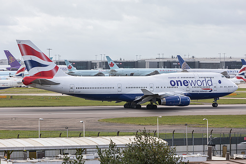 British Airways Boeing 747-400 G-CIVP at London Heathrow Airport (EGLL/LHR) British Airways Boeing 747-400 G-CIVP at London Heathrow Airport (EGLL/LHR)