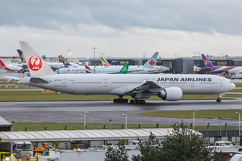 Japan Airlines Boeing 777-300ER JA740J at London Heathrow Airport (EGLL/LHR) Japan Airlines Boeing 777-300ER JA740J at London Heathrow Airport (EGLL/LHR)