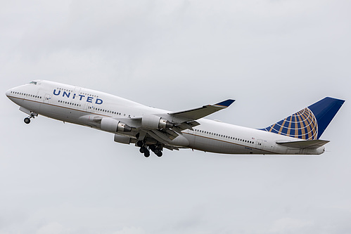 United Airlines Boeing 747-400 N118UA at London Heathrow Airport (EGLL/LHR)