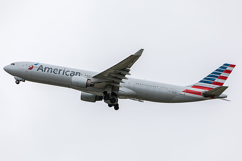 American Airlines Airbus A330-300 N271AY at London Heathrow Airport (EGLL/LHR)