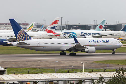 United Airlines Boeing 767-300ER N654UA at London Heathrow Airport (EGLL/LHR) United Airlines Boeing 767-300ER N654UA at London Heathrow Airport (EGLL/LHR)