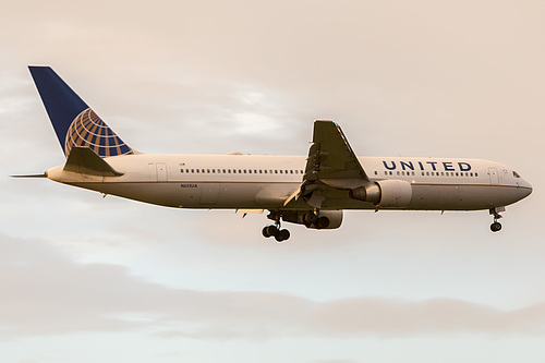 United Airlines Boeing 767-300ER N655UA at London Heathrow Airport (EGLL/LHR) United Airlines Boeing 767-300ER N655UA at London Heathrow Airport (EGLL/LHR)