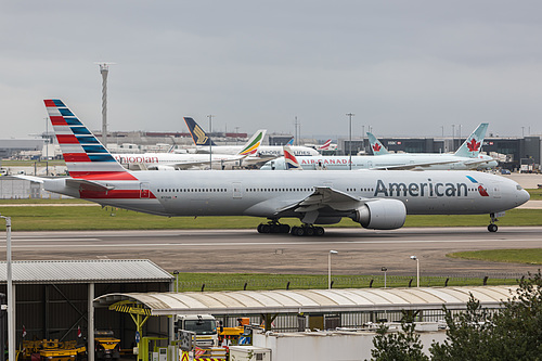 American Airlines Boeing 777-300ER N721AN at London Heathrow Airport (EGLL/LHR) American Airlines Boeing 777-300ER N721AN at London Heathrow Airport (EGLL/LHR)