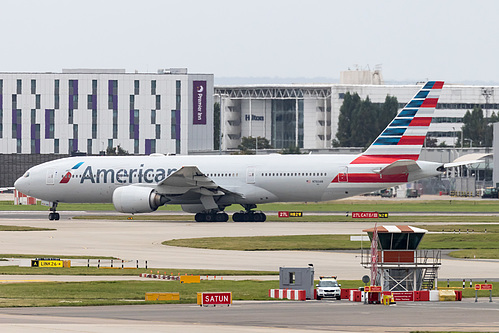 American Airlines Boeing 777-200ER N760AN at London Heathrow Airport (EGLL/LHR)