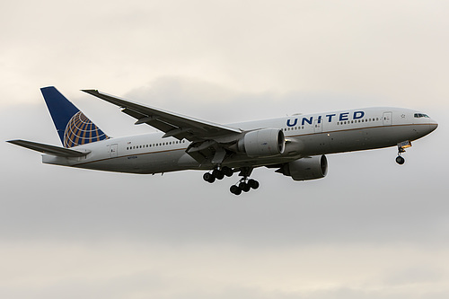 United Airlines Boeing 777-200ER N77014 at London Heathrow Airport (EGLL/LHR)