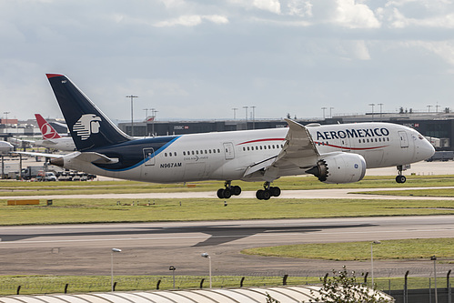 Aeroméxico Boeing 787-8 N967AM at London Heathrow Airport (EGLL/LHR) Aeroméxico Boeing 787-8 N967AM at London Heathrow Airport (EGLL/LHR)