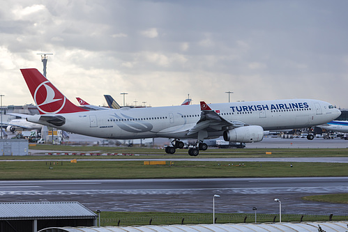 Turkish Airlines Airbus A330-300 TC-JNP at London Heathrow Airport (EGLL/LHR)