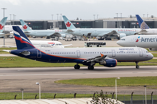 Aeroflot Airbus A321-200 VQ-BED at London Heathrow Airport (EGLL/LHR)