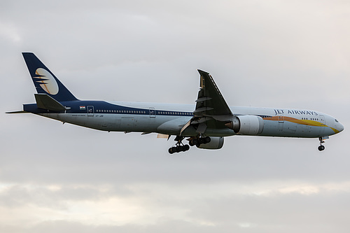 Jet Airways Boeing 777-300ER VT-JEK at London Heathrow Airport (EGLL/LHR) Jet Airways Boeing 777-300ER VT-JEK at London Heathrow Airport (EGLL/LHR)