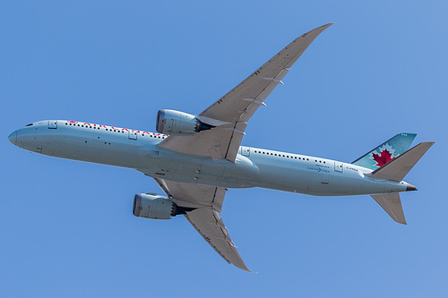 Air Canada Boeing 787-9 C-FRSA at San Francisco International Airport (KSFO/SFO)