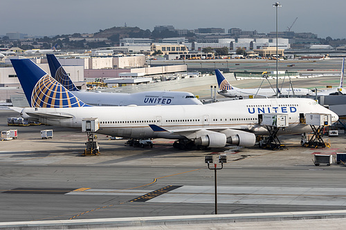 United Airlines Boeing 747-400 N118UA at San Francisco International Airport (KSFO/SFO) United Airlines Boeing 747-400 N118UA at San Francisco International Airport (KSFO/SFO)
