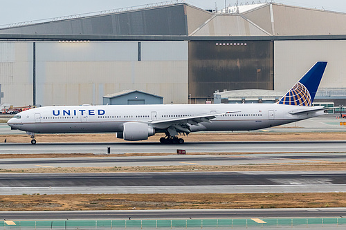 United Airlines Boeing 777-300ER N2331U at San Francisco International Airport (KSFO/SFO)