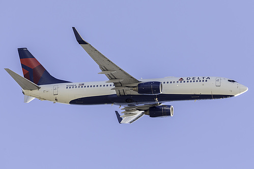 Delta Air Lines Boeing 737-800 N398DA at San Francisco International Airport (KSFO/SFO) Delta Air Lines Boeing 737-800 N398DA at San Francisco International Airport (KSFO/SFO)