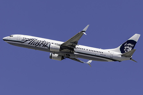 Alaska Airlines Boeing 737-900ER N467AS at San Francisco International Airport (KSFO/SFO)