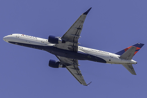 Delta Air Lines Boeing 757-200 N624AG at San Francisco International Airport (KSFO/SFO) Delta Air Lines Boeing 757-200 N624AG at San Francisco International Airport (KSFO/SFO)