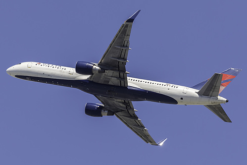 Delta Air Lines Boeing 757-200 N6702 at San Francisco International Airport (KSFO/SFO) Delta Air Lines Boeing 757-200 N6702 at San Francisco International Airport (KSFO/SFO)