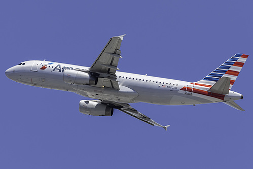 American Airlines Airbus A320-200 N680AW at San Francisco International Airport (KSFO/SFO)