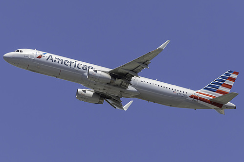American Airlines Airbus A321-200 N993AN at San Francisco International Airport (KSFO/SFO) American Airlines Airbus A321-200 N993AN at San Francisco International Airport (KSFO/SFO)