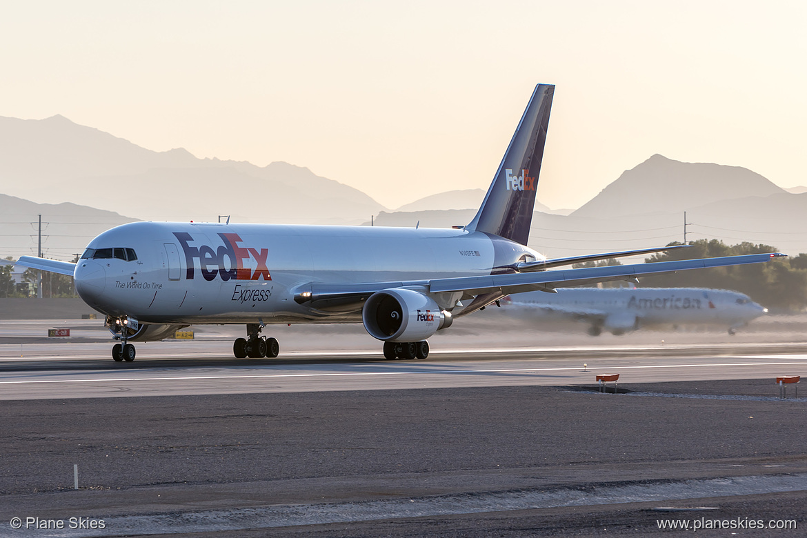 FedEx Boeing 767-300F N140FE at McCarran International Airport (KLAS/LAS) FedEx Boeing 767-300F N140FE at McCarran International Airport (KLAS/LAS)