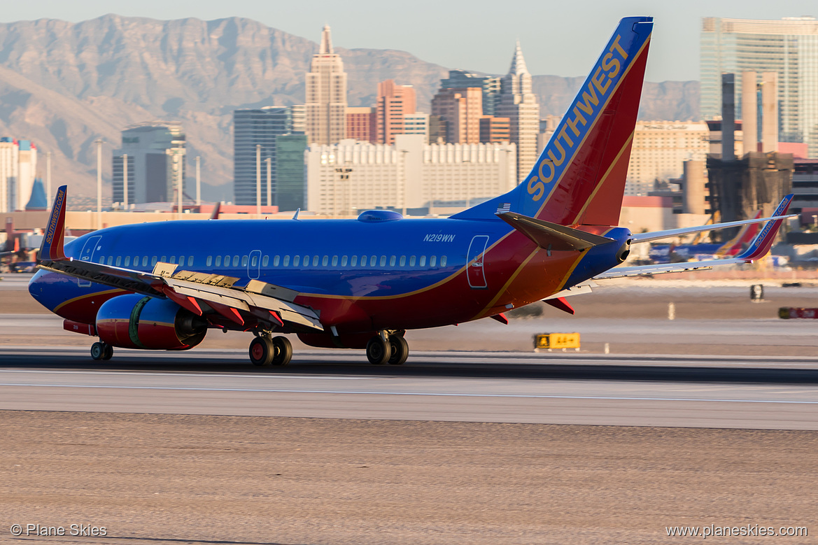 Southwest Airlines Boeing 737-700 N219WN at McCarran International Airport (KLAS/LAS)