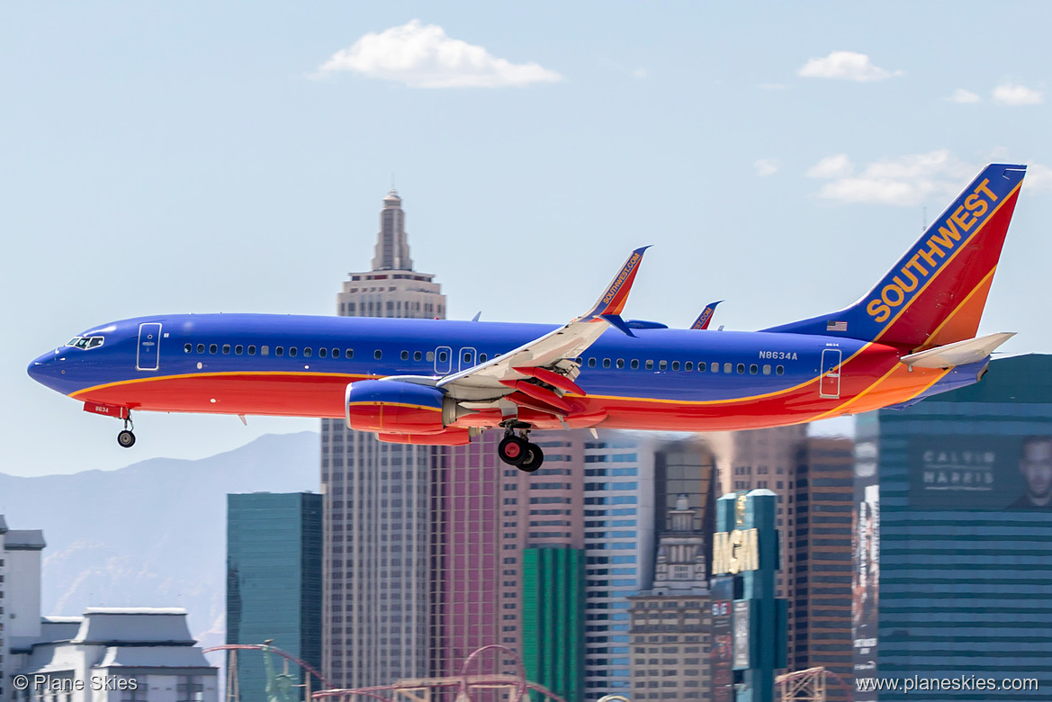 Southwest Airlines Boeing 737-800 N8634A at McCarran International Airport (KLAS/LAS)