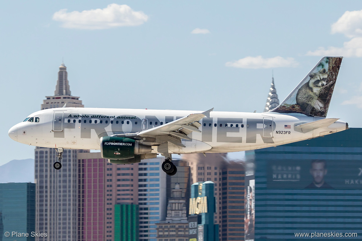 Frontier Airlines Airbus A319-100 N923FR at McCarran International Airport (KLAS/LAS) Frontier Airlines Airbus A319-100 N923FR at McCarran International Airport (KLAS/LAS)