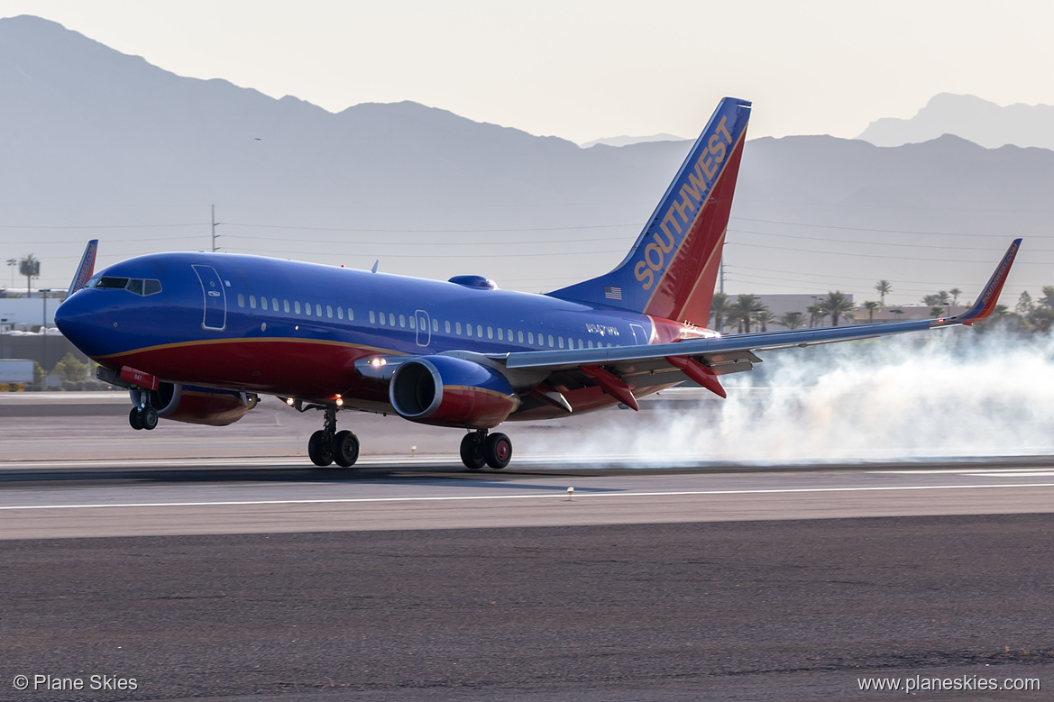 Southwest Airlines Boeing 737-700 N947WN at McCarran International Airport (KLAS/LAS) Southwest Airlines Boeing 737-700 N947WN at McCarran International Airport (KLAS/LAS)