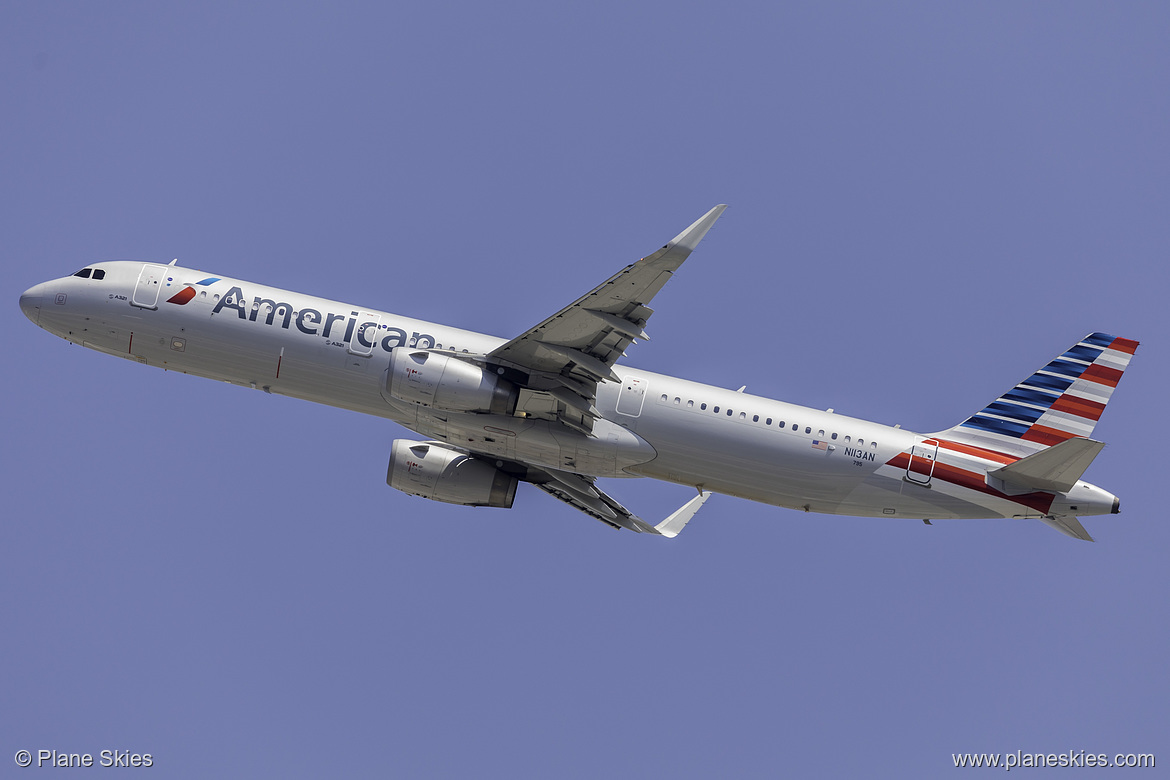 American Airlines Airbus A321-200 N113AN at Los Angeles International Airport (KLAX/LAX)